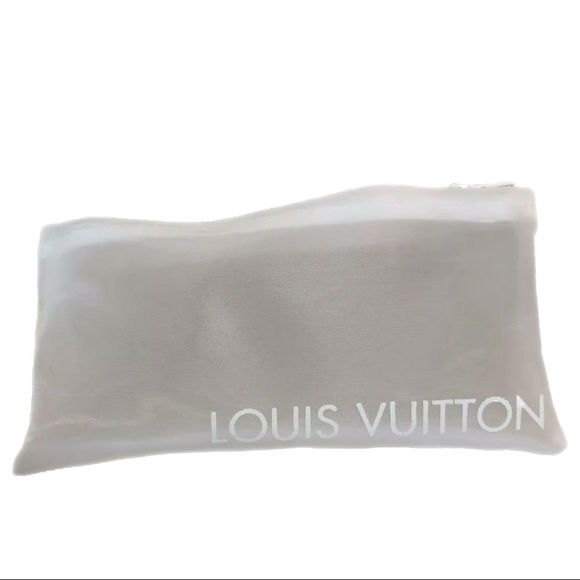 Louis Vuitton Vintage Lucite Hair Tie Cube bobble Set of 2 With Carrying Case - Picture 6 of 10